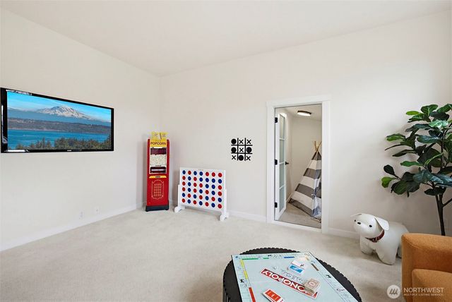 9327 Satterlee Avenue SE, Snoqualmie, WA 98065