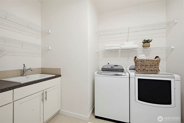 9327 Satterlee Avenue SE, Snoqualmie, WA 98065
