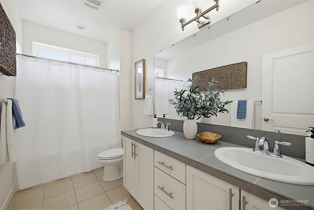 9327 Satterlee Avenue SE, Snoqualmie, WA 98065