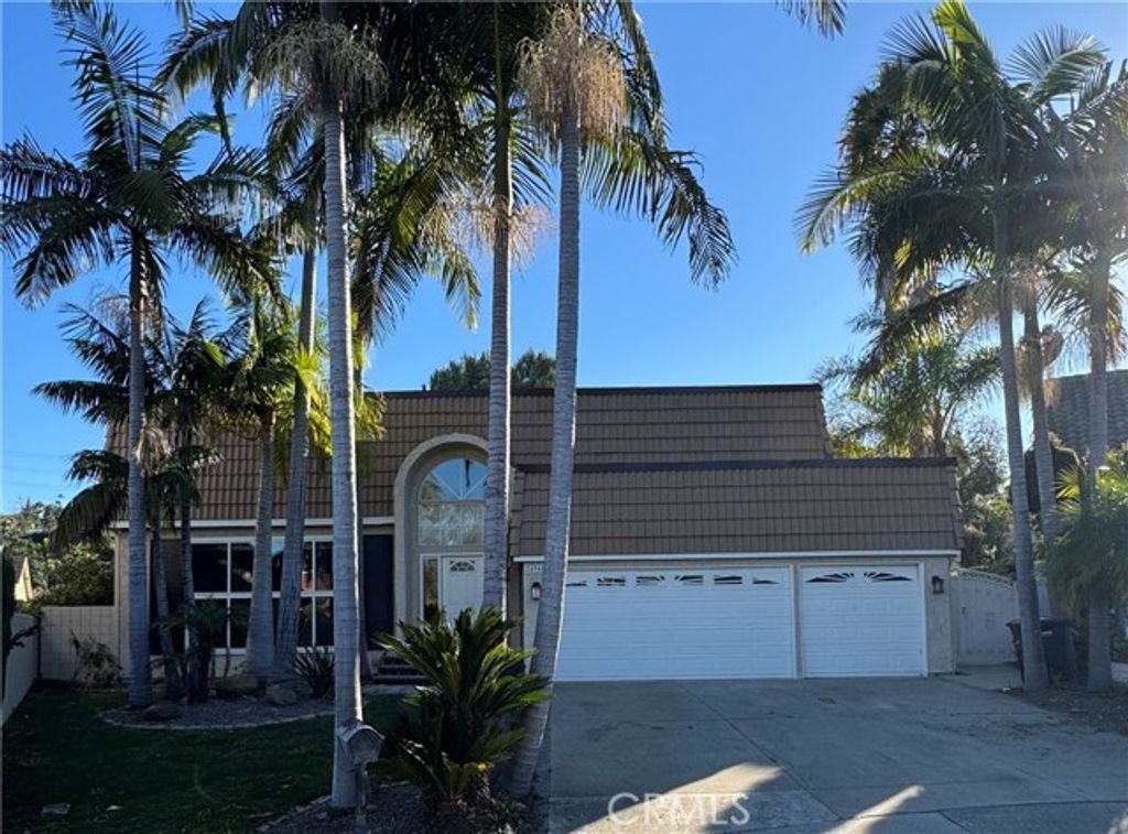 24946 Grissom Road, Laguna Hills, CA 92653