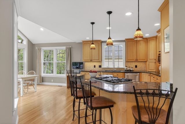 6 Jennifer Drive, Westford, MA 01886