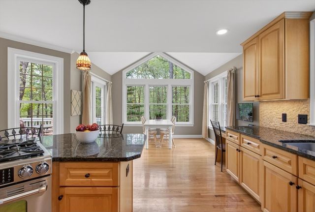 6 Jennifer Drive, Westford, MA 01886