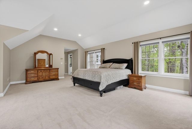 6 Jennifer Drive, Westford, MA 01886
