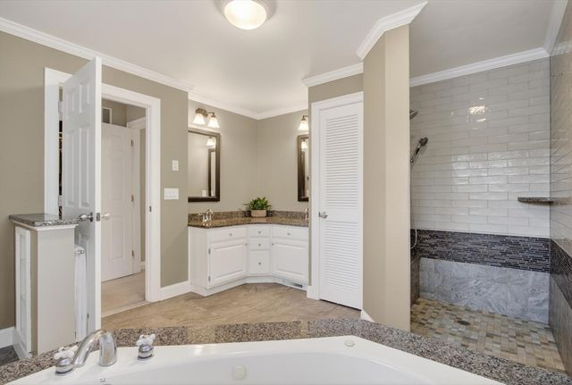 6 Jennifer Drive, Westford, MA 01886