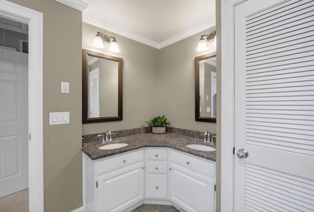 6 Jennifer Drive, Westford, MA 01886