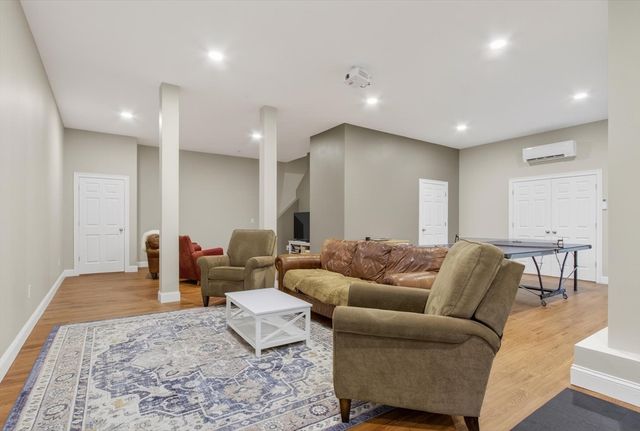 6 Jennifer Drive, Westford, MA 01886
