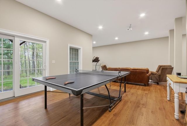 6 Jennifer Drive, Westford, MA 01886