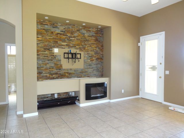 1350 E INDIGO Drive, Chandler, AZ 85286