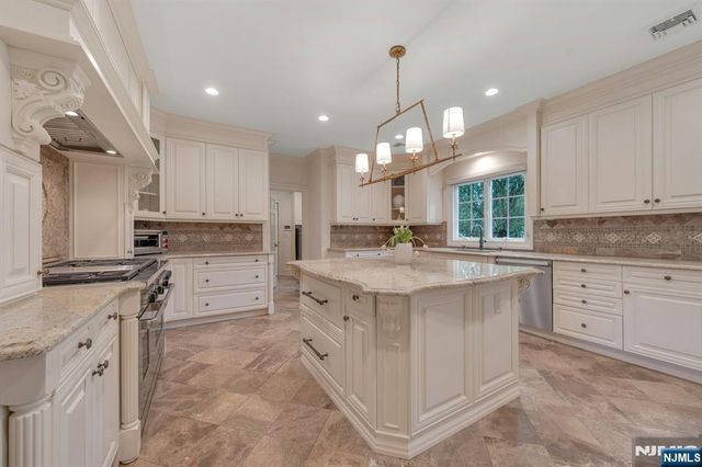 303 Rockland Avenue, River Vale, NJ 07675