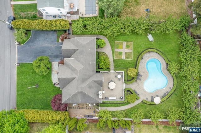 303 Rockland Avenue, River Vale, NJ 07675