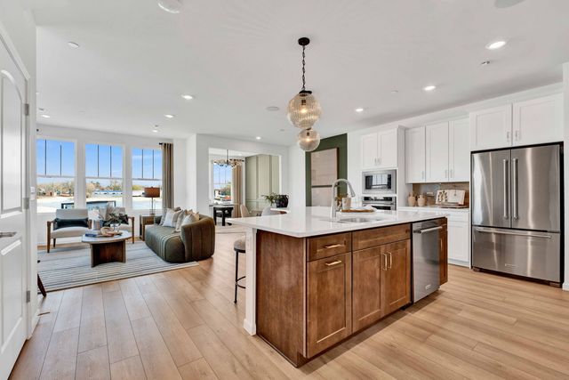 65 Weirich Way 78002, Batavia, IL 60510