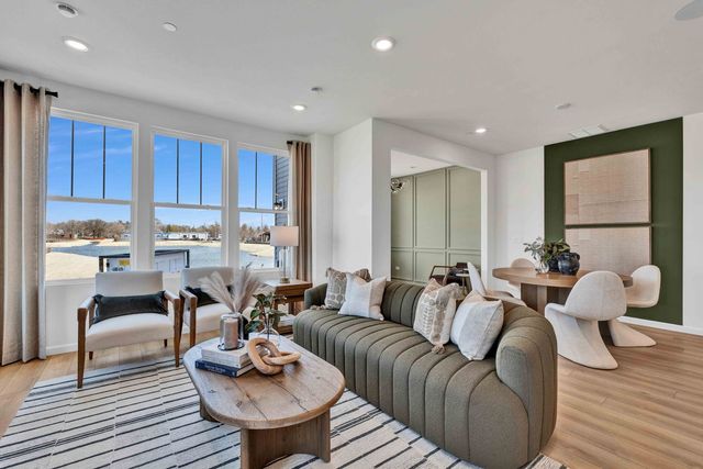 65 Weirich Way 78002, Batavia, IL 60510