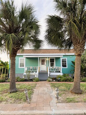 1028 Avenue L, Galveston, TX 77550
