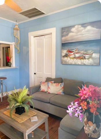1028 Avenue L, Galveston, TX 77550