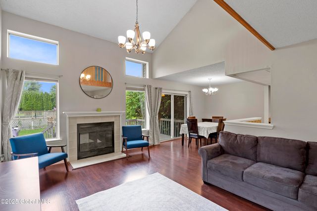 41 Heyden Road, Troy, NY 12180