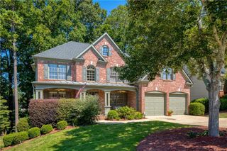 5017 Sara Creek Way, Sugar Hill, GA 30518