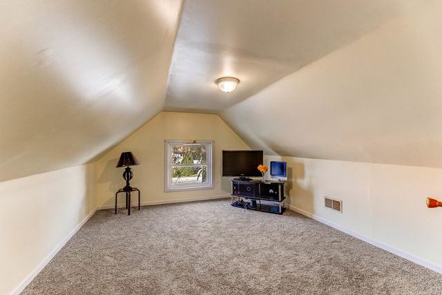 3305 S Damen Avenue, Chicago, IL 60608