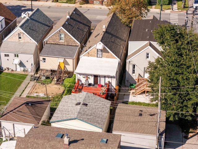 3305 S Damen Avenue, Chicago, IL 60608