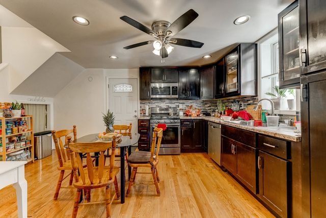 3305 S Damen Avenue, Chicago, IL 60608