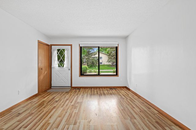 5961 Dellwood Avenue, Shoreview, MN 55126