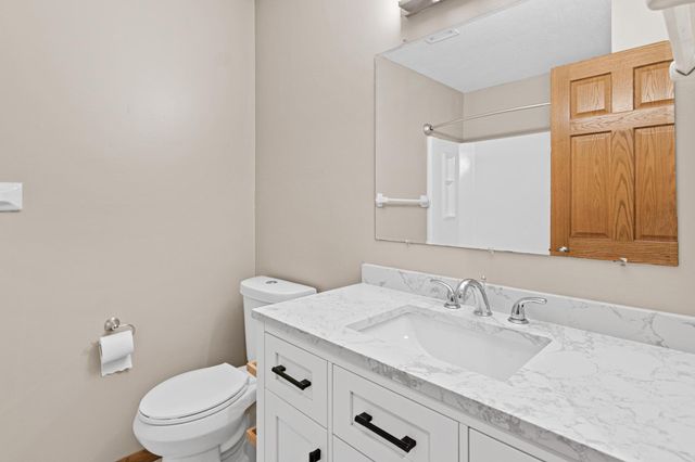 5961 Dellwood Avenue, Shoreview, MN 55126