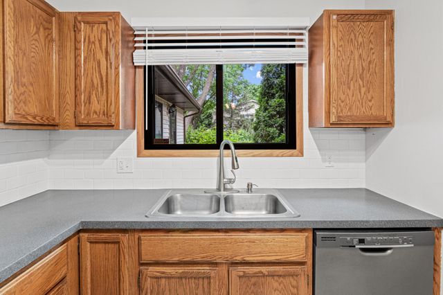 5961 Dellwood Avenue, Shoreview, MN 55126