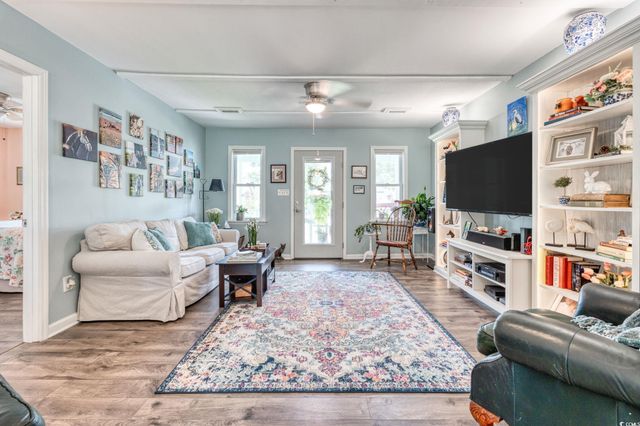 5867 Rosewood Dr., Myrtle Beach, SC 29588