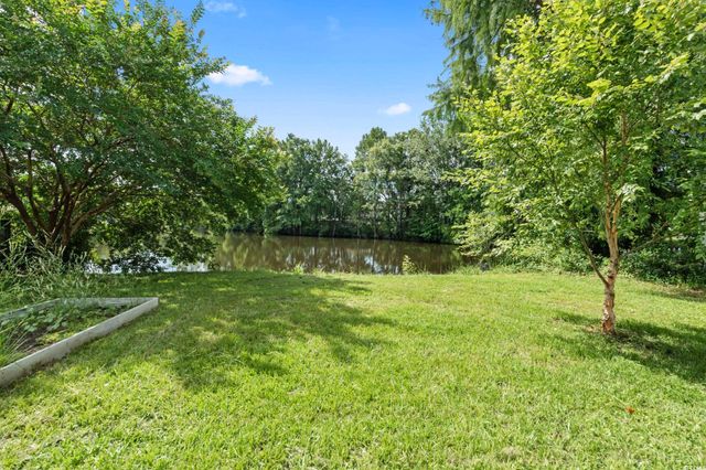 5867 Rosewood Dr., Myrtle Beach, SC 29588