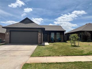 9420 NW 93rd Terrace, Yukon, OK 73099