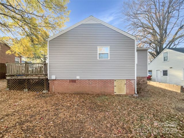 252 N Patterson Street, Statesville, NC 28677