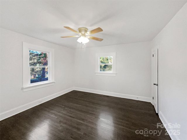 252 N Patterson Street, Statesville, NC 28677