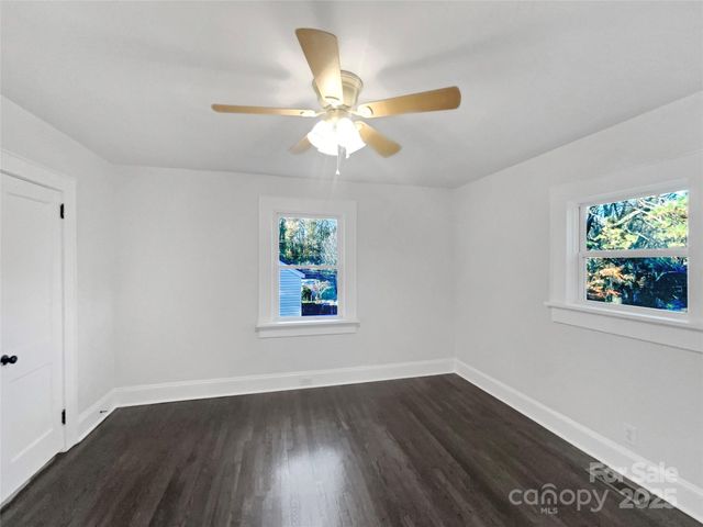 252 N Patterson Street, Statesville, NC 28677