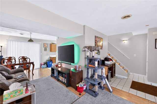 916 Mildred Avenue 914, Utica, NY 13502