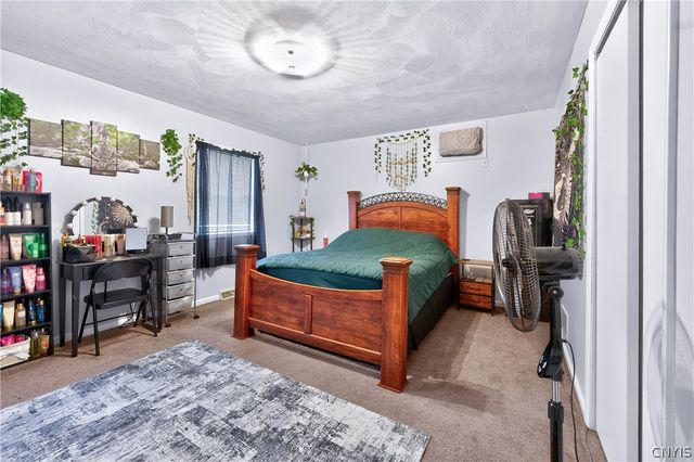 916 Mildred Avenue 914, Utica, NY 13502