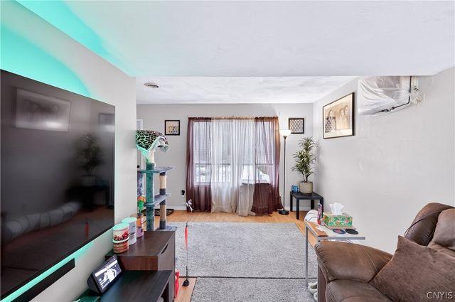 916 Mildred Avenue 914, Utica, NY 13502