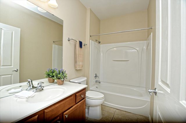 702 Independence Creek LN, Georgetown, TX 78633