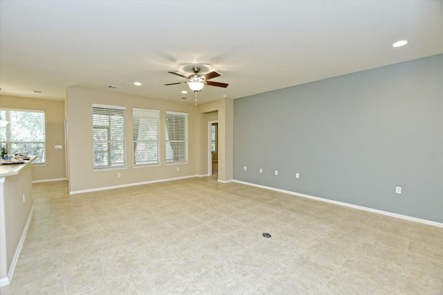 702 Independence Creek LN, Georgetown, TX 78633
