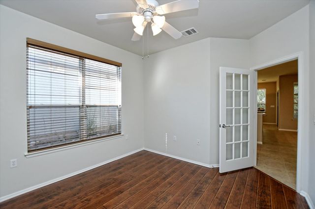 702 Independence Creek LN, Georgetown, TX 78633