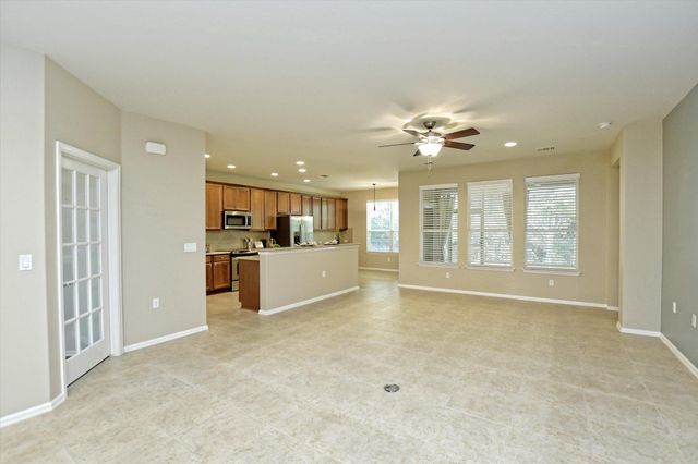 702 Independence Creek LN, Georgetown, TX 78633