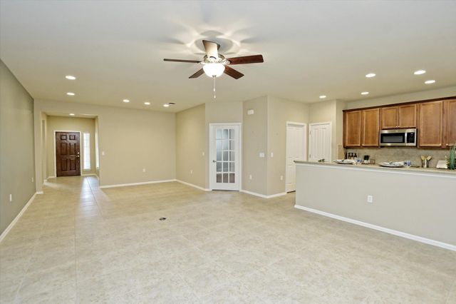 702 Independence Creek LN, Georgetown, TX 78633