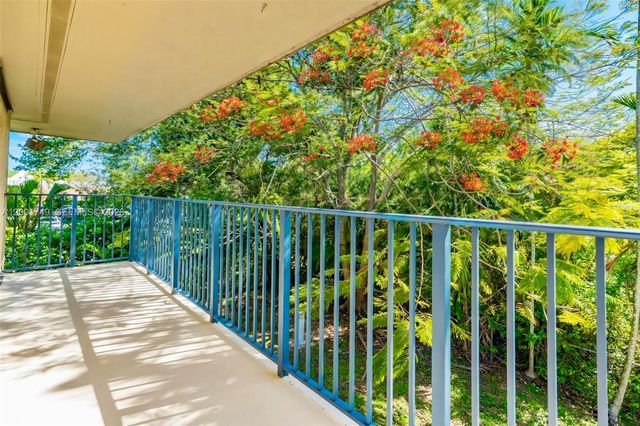 15391 S Dixie Hwy 60 Hwy 60, Palmetto Bay, FL 33157