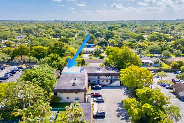 15391 S Dixie Hwy 60 Hwy 60, Palmetto Bay, FL 33157