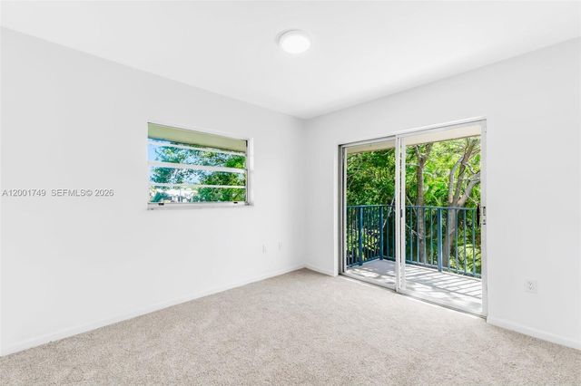 15391 S Dixie Hwy 60 Hwy 60, Palmetto Bay, FL 33157