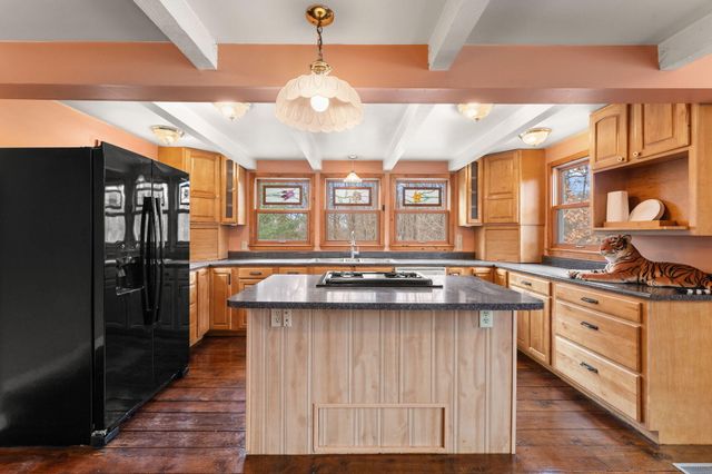 385 W 900 N, Wheatfield, IN 46392