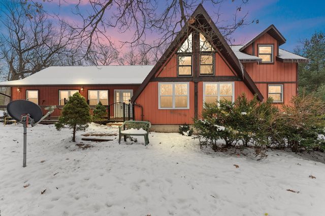 385 W 900 N, Wheatfield, IN 46392