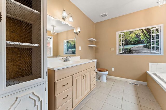 385 W 900 N, Wheatfield, IN 46392