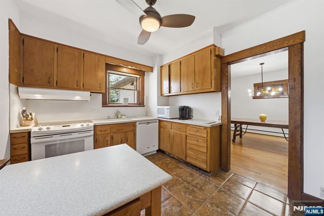 37 Buena Vista Avenue, Hawthorne, NJ 07506