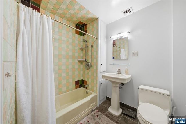 37 Buena Vista Avenue, Hawthorne, NJ 07506