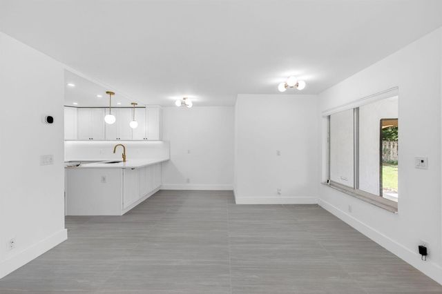 314 Pine Ridge Circle A1, Greenacres, FL 33463