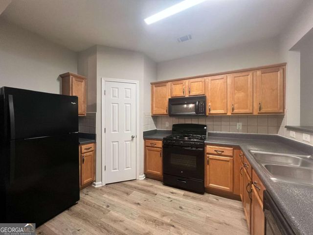 2176 Executive Drive, Duluth, GA 30096